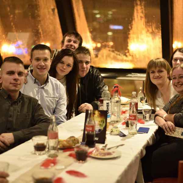 Přátelé na večírku